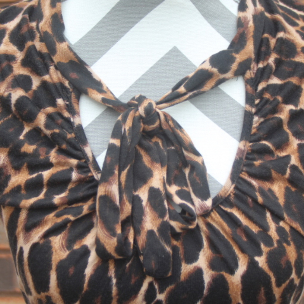 ANIMAL PRINT TANK WITH BOW